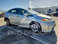 2013 Toyota PRIUS фото