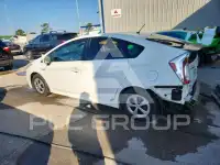 2013 Toyota PRIUS фото
