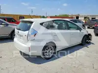 2013 Toyota PRIUS photo
