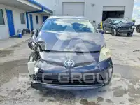 2013 Toyota PRIUS фото