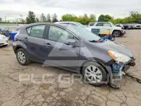 2013 Toyota PRIUS фото