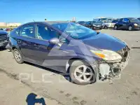 2013 Toyota PRIUS фото