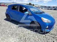 2013 Toyota PRIUS фото