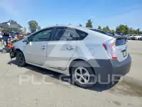 2013 Toyota PRIUS фото
