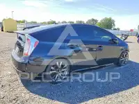 2013 Toyota PRIUS фото