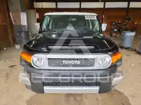 2013 Toyota FJ Cruiser фото