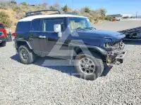 2013 Toyota FJ Cruiser фото