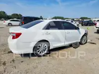 2013 Toyota CAMRY фото