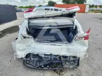 2013 Toyota AVALON photo