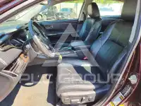 2013 Toyota AVALON фото