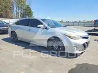 2013 Toyota AVALON photo