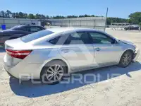 2013 Toyota AVALON photo