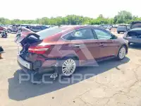2013 Toyota AVALON фото