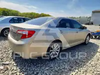 2013 Toyota CAMRY фото