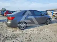 2013 KIA Forte photo