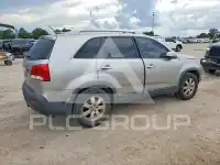 2013 KIA Sorento фото