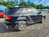 2013 KIA Sorento photo