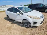 2013 Ford FIESTA фото