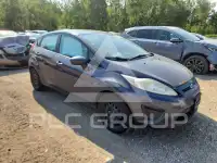 2013 Ford FIESTA фото