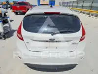 2013 Ford FIESTA фото