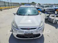 2013 Ford FIESTA фото