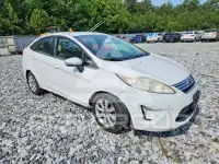 2013 Ford FIESTA фото