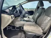 2013 Ford FIESTA фото