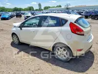 2013 Ford FIESTA фото