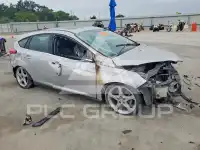 2013 Ford FOCUS photo