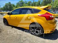 2013 Ford FOCUS фото