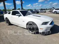2013 Ford MUSTANG photo