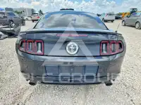 2013 Ford MUSTANG фото
