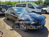 2013 Ford MUSTANG фото