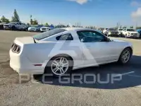 2013 Ford MUSTANG фото