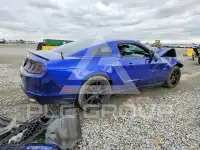 2013 Ford MUSTANG фото