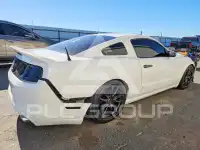 2013 Ford MUSTANG фото