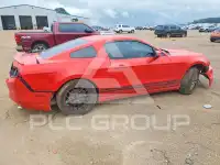 2013 Ford MUSTANG фото