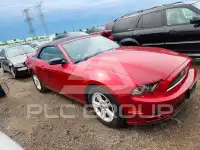 2013 Ford MUSTANG фото