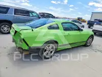 2013 Ford MUSTANG фото