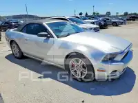 2013 Ford MUSTANG photo