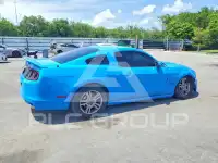 2013 Ford MUSTANG фото