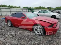 2013 Ford MUSTANG фото