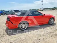 2013 Ford MUSTANG photo