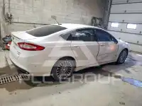 2013 Ford FUSION фото