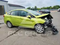 2013 Ford FIESTA photo