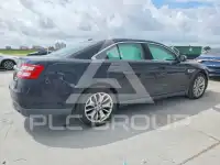 2013 Ford TAURUS photo