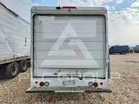 2013 Ford E-450 photo
