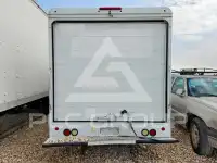 2013 Ford E-450 фото