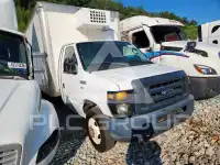 2013 Ford E-450 photo