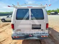 2013 Ford E-150 фото